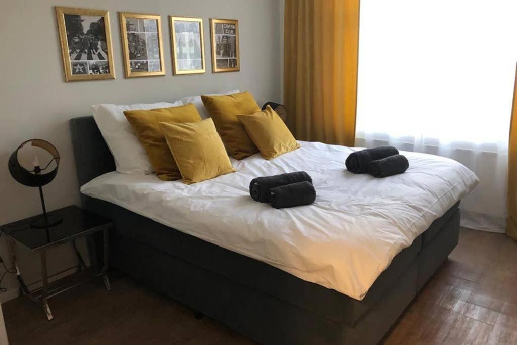 Liverpool - Chillinghouse # 8, Ice 3 Min. Netflix Apartment Siegburg